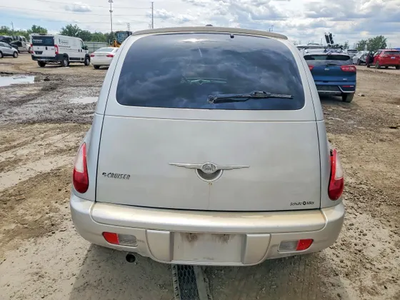 2010 Chrysler PT Cruiser Classic PT CRUISER
