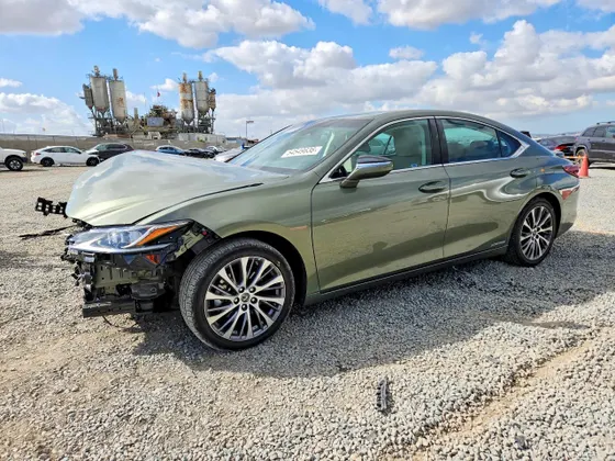 2020 Lexus ES ES 300h