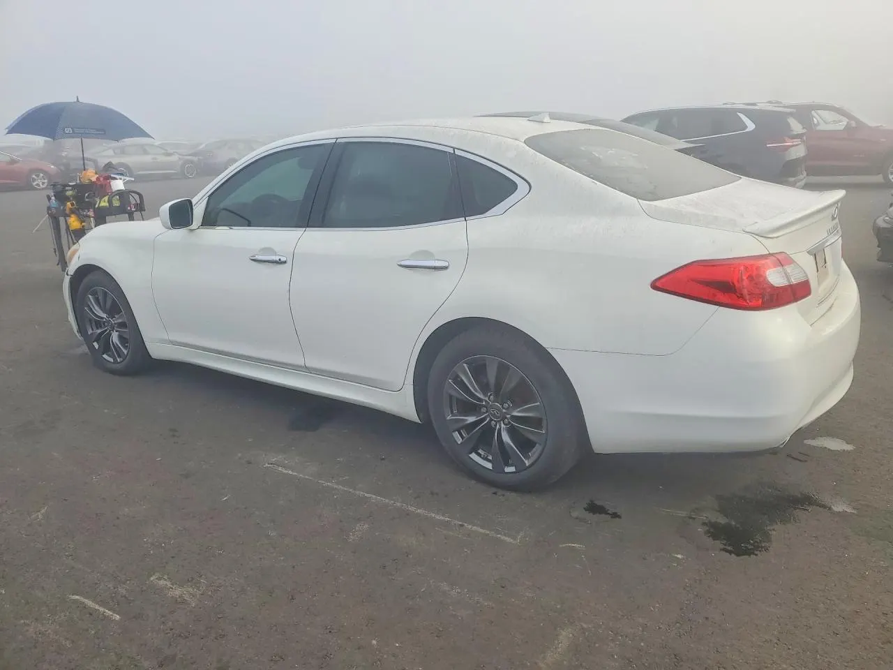 2011 INFINITI M56