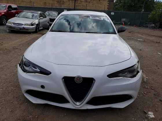 2017 Alfa Romeo Giulia