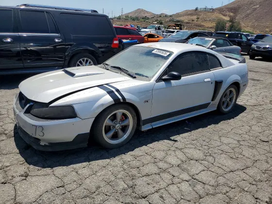 2003 Ford Mustang GT Deluxe
