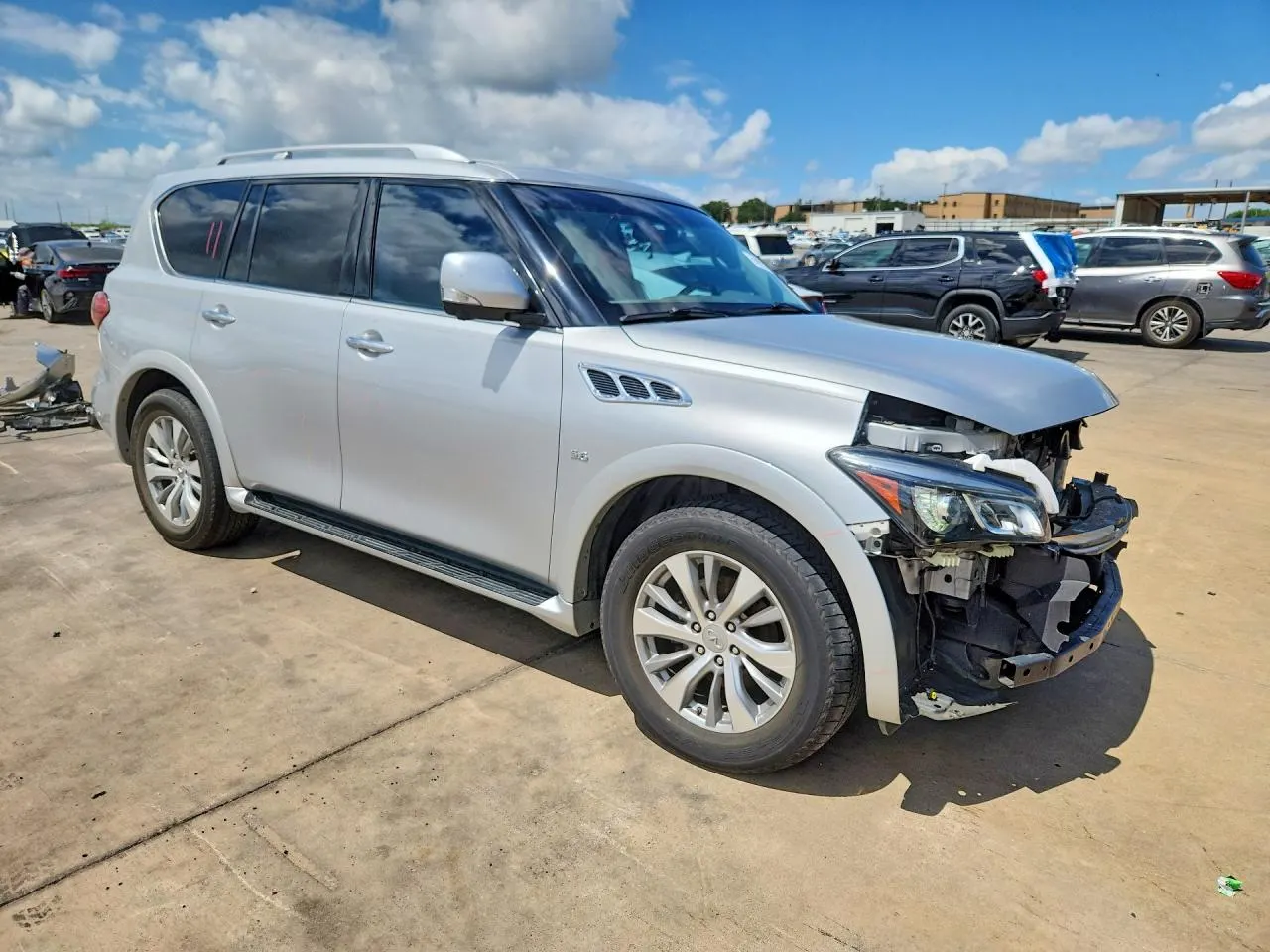 2017 INFINITI QX80