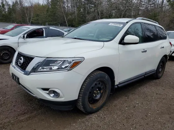 2014 Nissan Pathfinder SV