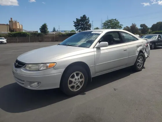 2000 Toyota SOLARA SE