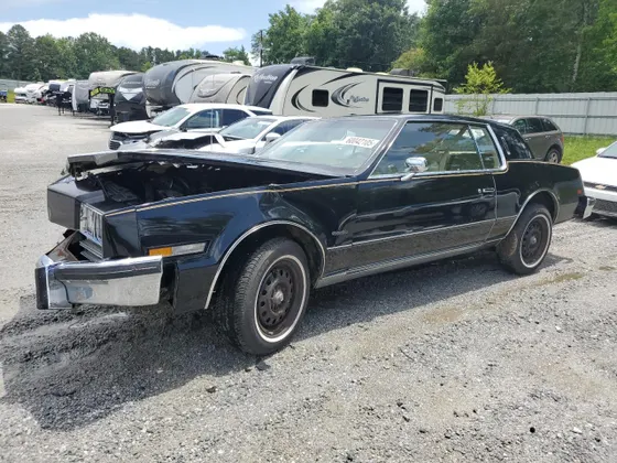 1985 Oldsmobile Toronado Custom Brougham