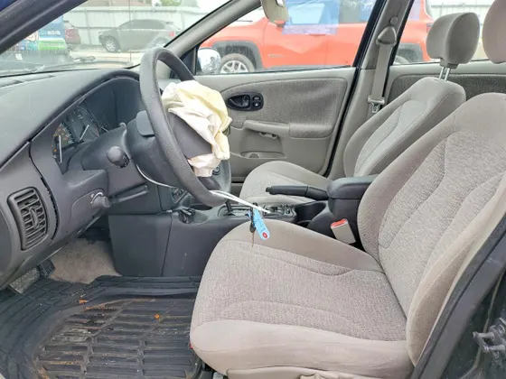 2000 Saturn SL SL2