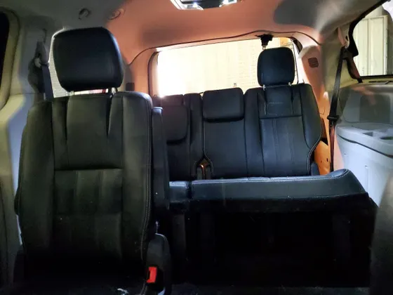 2015 Chrysler Town & Country Touring-L