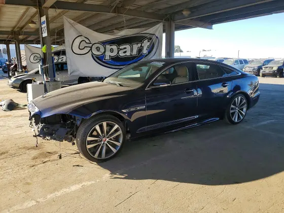 2018 Jaguar XJ R-Sport