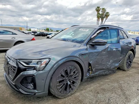 2024 Audi Q8 e-tron Prestige