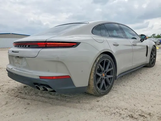 2025 Porsche Panamera