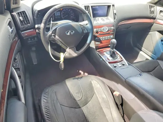 2015 INFINITI Q60 Convertible