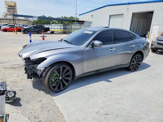 2012 INFINITI M37
