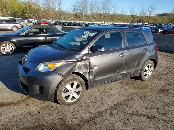 2014 Scion xD