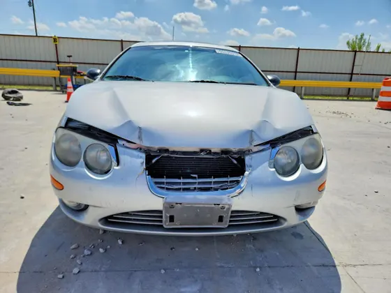 2000 Chrysler 300M