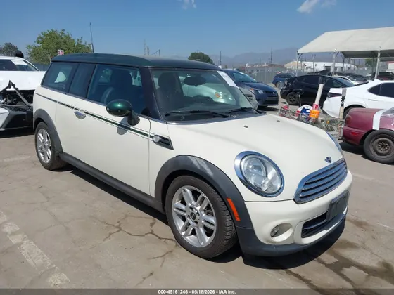 2013 MINI Cooper Clubman COOPER