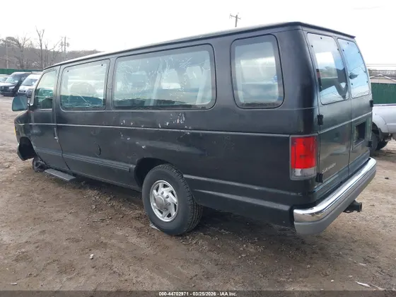1998 Ford Club Wagon XL