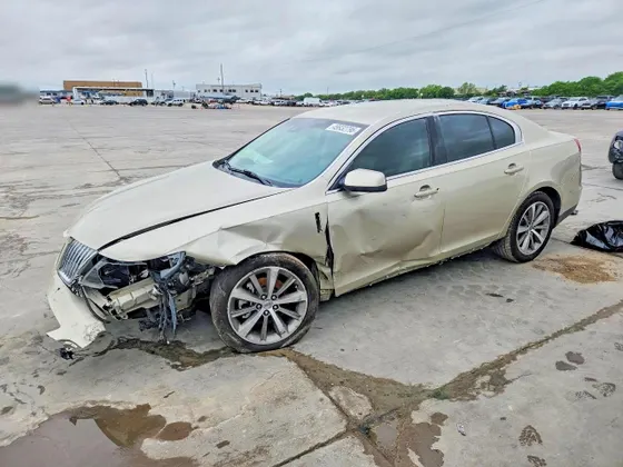 2011 Lincoln MKS