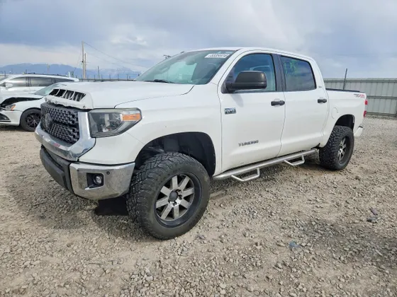 2018 Toyota Tundra 4WD SR5