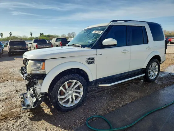 2014 Land Rover LR4 LUX