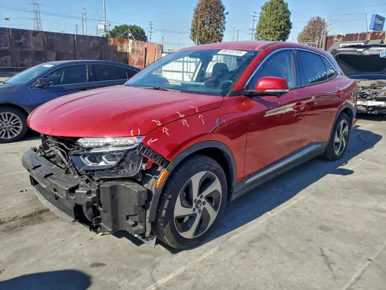 2023 VinFast VF 8 Eco