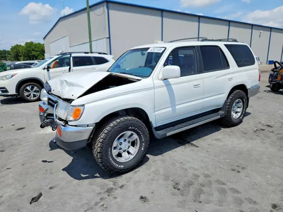 1996 Toyota 4Runner SR5