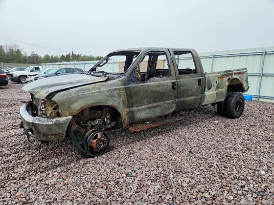 2003 Ford Super Duty F-350 DRW XL