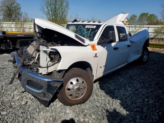 2022 Ram 3500 Tradesman