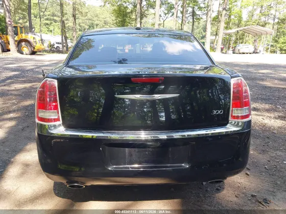 2013 Chrysler 300 MOTOWN
