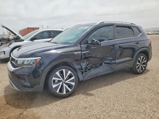 2022 Volkswagen Taos SE