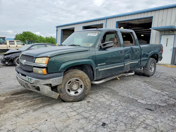 2003 Chevrolet Silverado 1500HD LS