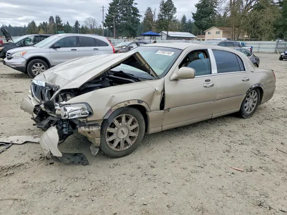 2008 Lincoln Town Car Limited