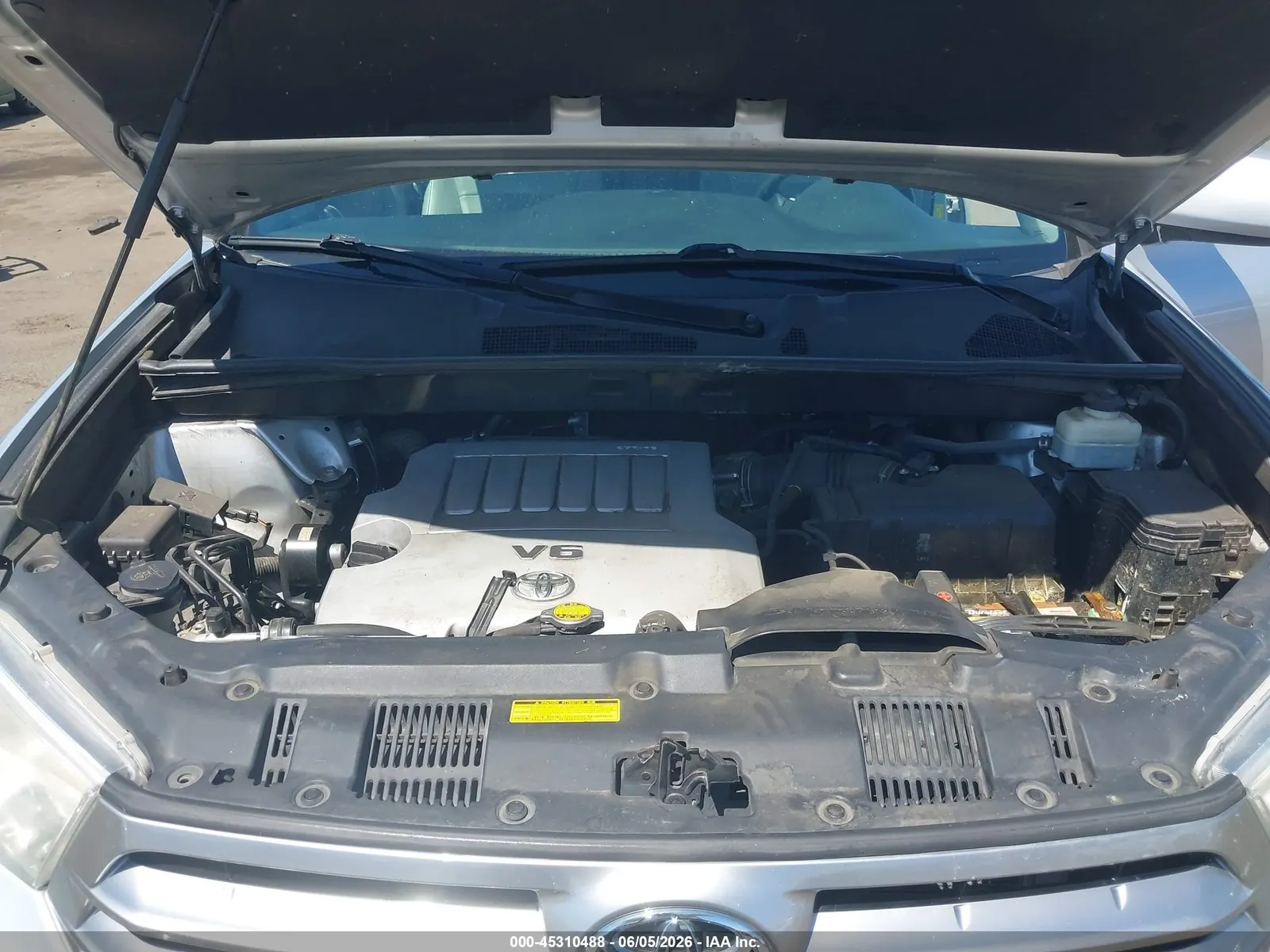 2011 Toyota Highlander SE