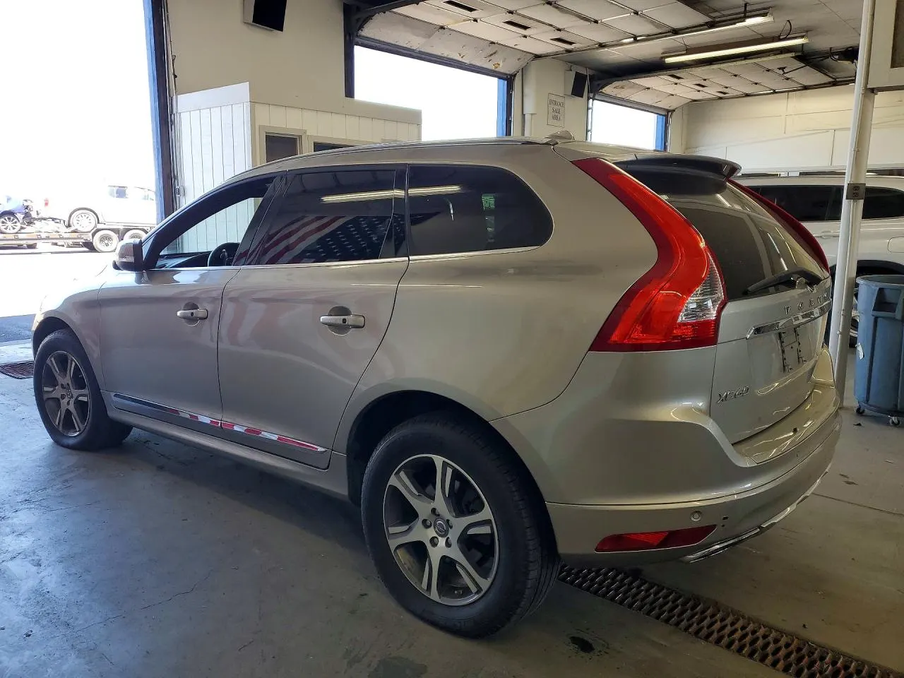 2015 Volvo XC60 T6 Platinum