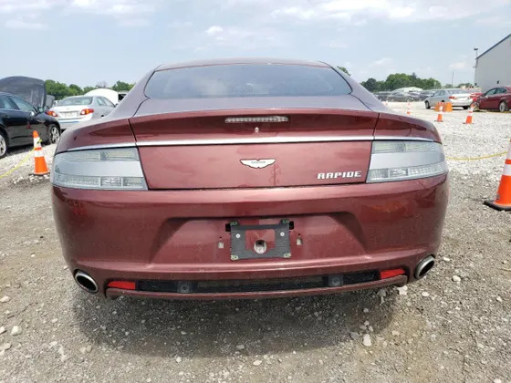2012 Aston Martin RAPIDE