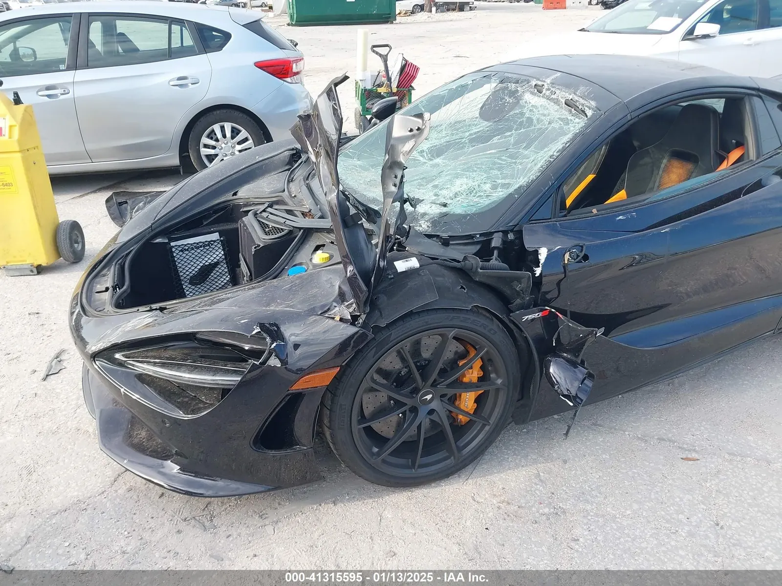 2024 McLaren 750S SPIDER