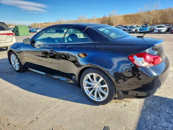 2014 INFINITI Q60 Convertible