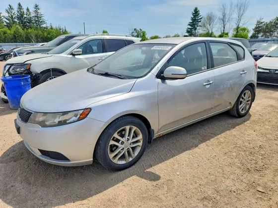 2011 Kia Forte 5-Door EX