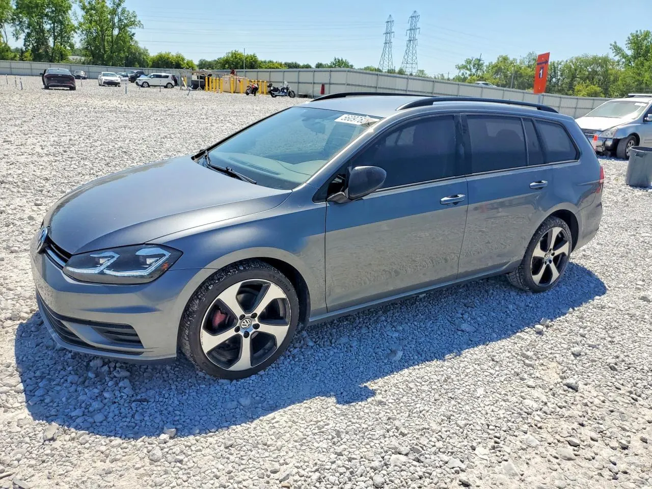 2019 Volkswagen Golf SportWagen S