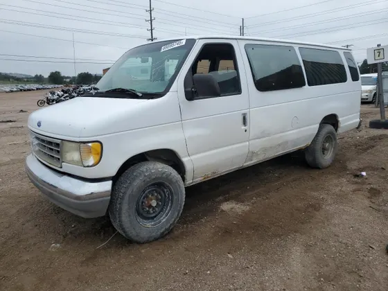 1996 Ford Club Wagon XL