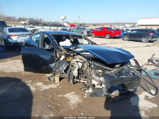 2024 Tesla Model S LONG RANGE