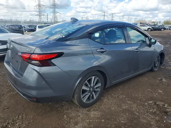 2021 Nissan Versa SV