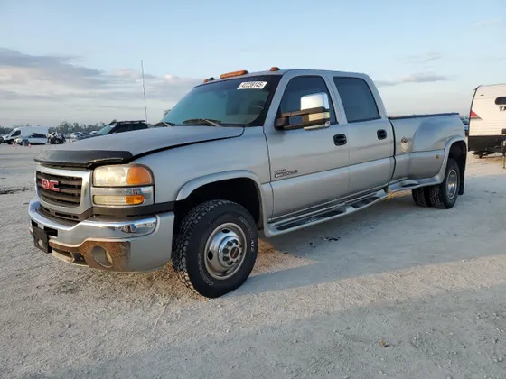 2005 GMC Sierra 3500 DRW SLT