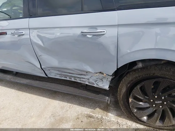 2025 Lincoln Navigator L Reserve