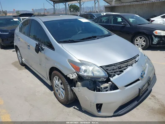 2014 Toyota Prius Plug-In
