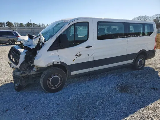 2019 Ford Transit Passenger Wagon XL