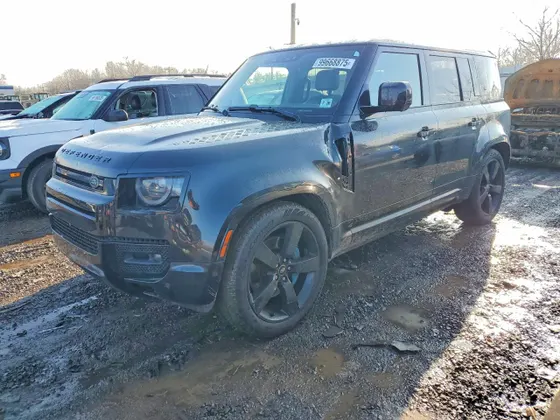 2022 Land Rover Defender V8