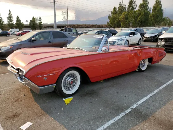 1961 Ford Thunderbird THUNDERBIR