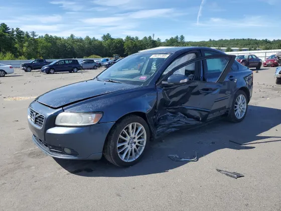 2011 Volvo S40