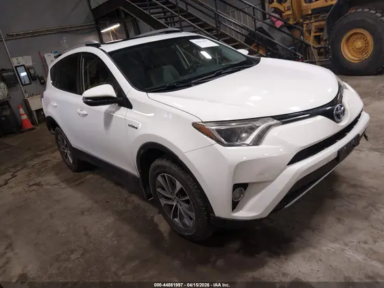 2016 Toyota RAV4 Hybrid XLE