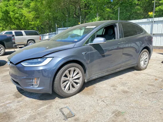 2017 Tesla Model X 90D